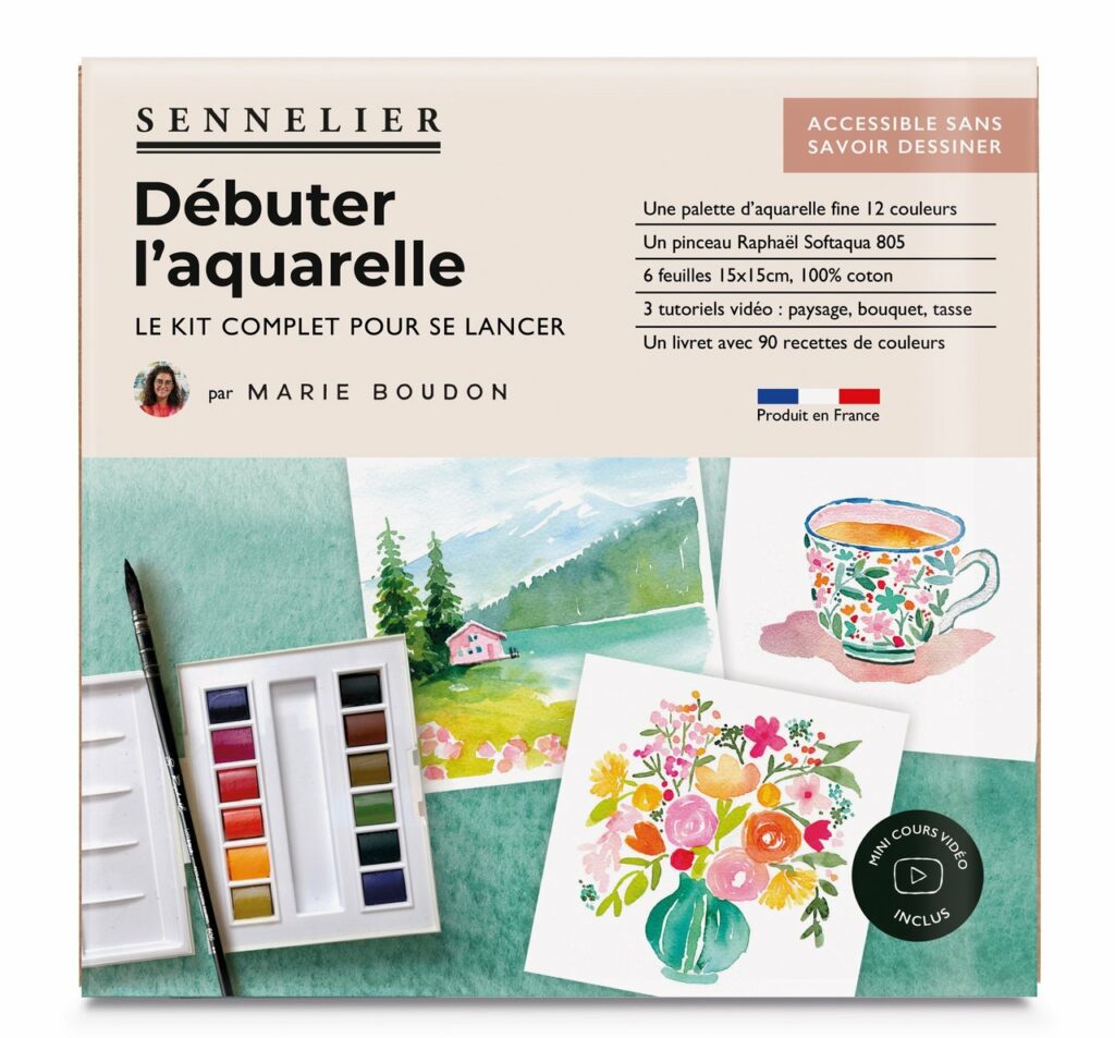 : Idée cadeau anniversaire DIY pour sa femme, sa sœur ou une amie : coffret de peinture aquarelle Cultura avec pinceaux fins et palette de couleurs vives posé sur une table en bois clair, carnet ouvert avec un dessin floral en cours, lumière naturelle douce et ambiance créative qui invite à peindre et expérimenter.