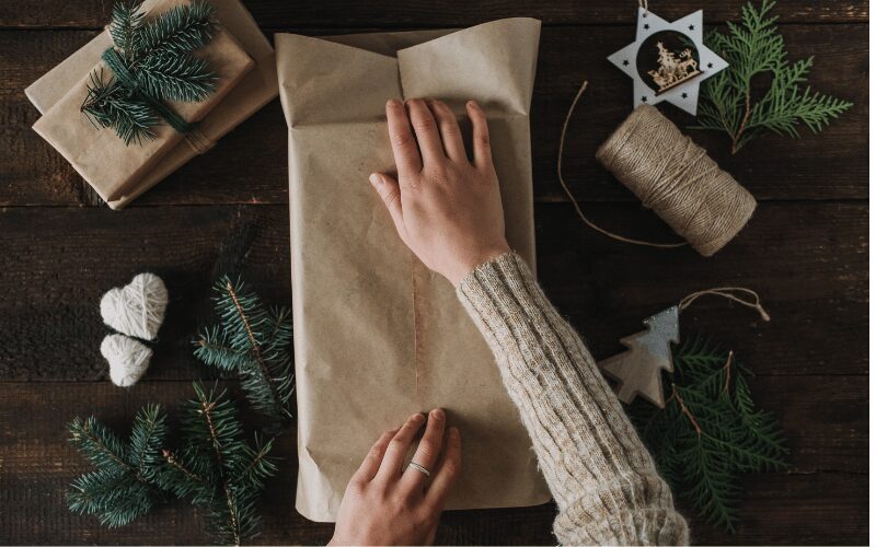 Une idée cadeau éco-friendly pour célébrer un anniversaire, un carnet en papier recyclé.