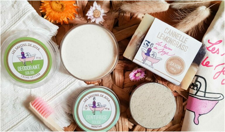 Cheminement vers le zéro déchet et choix des cosmétiques naturels avec Les Savons de Joya, avis d'une utilisatrice sur leur gamme de savons et shampoings solides.