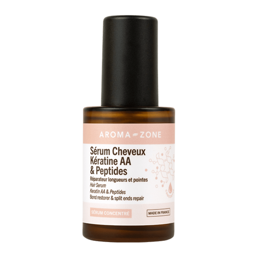 Application du sérum Kératine Aroma-Zone sur cheveux humides, des longueurs jusqu’aux pointes, pour gainer, lisser et renforcer sans alourdir ni graisser la chevelure.