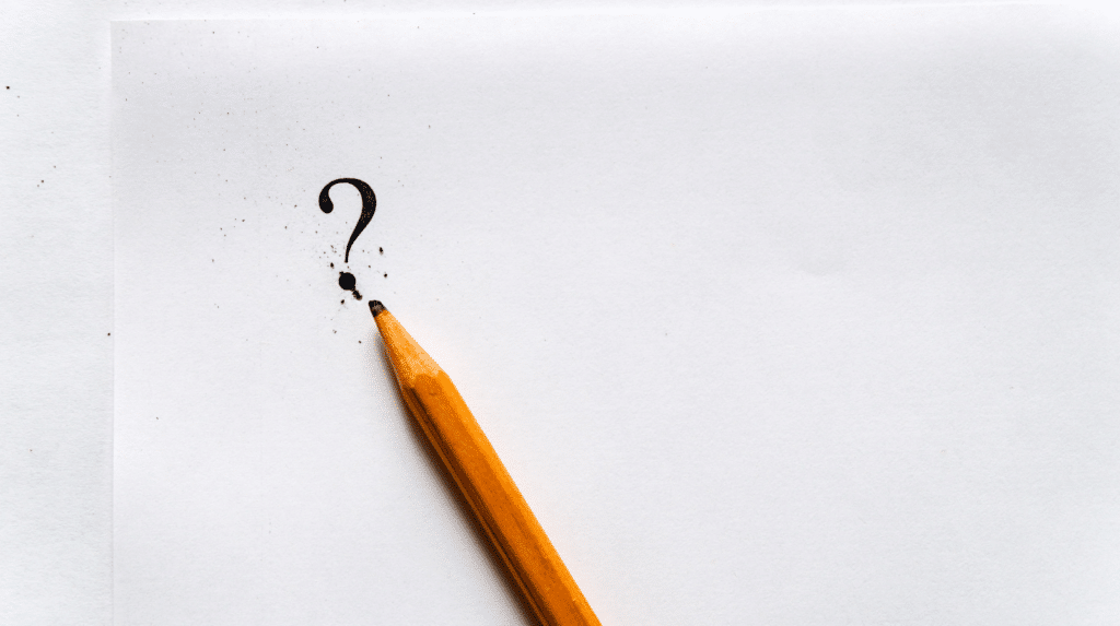 un point d'interrogation pour illustrer les questions que l'ont doit se poser avant de comparer des air fryer Ninja pour en acheter un !