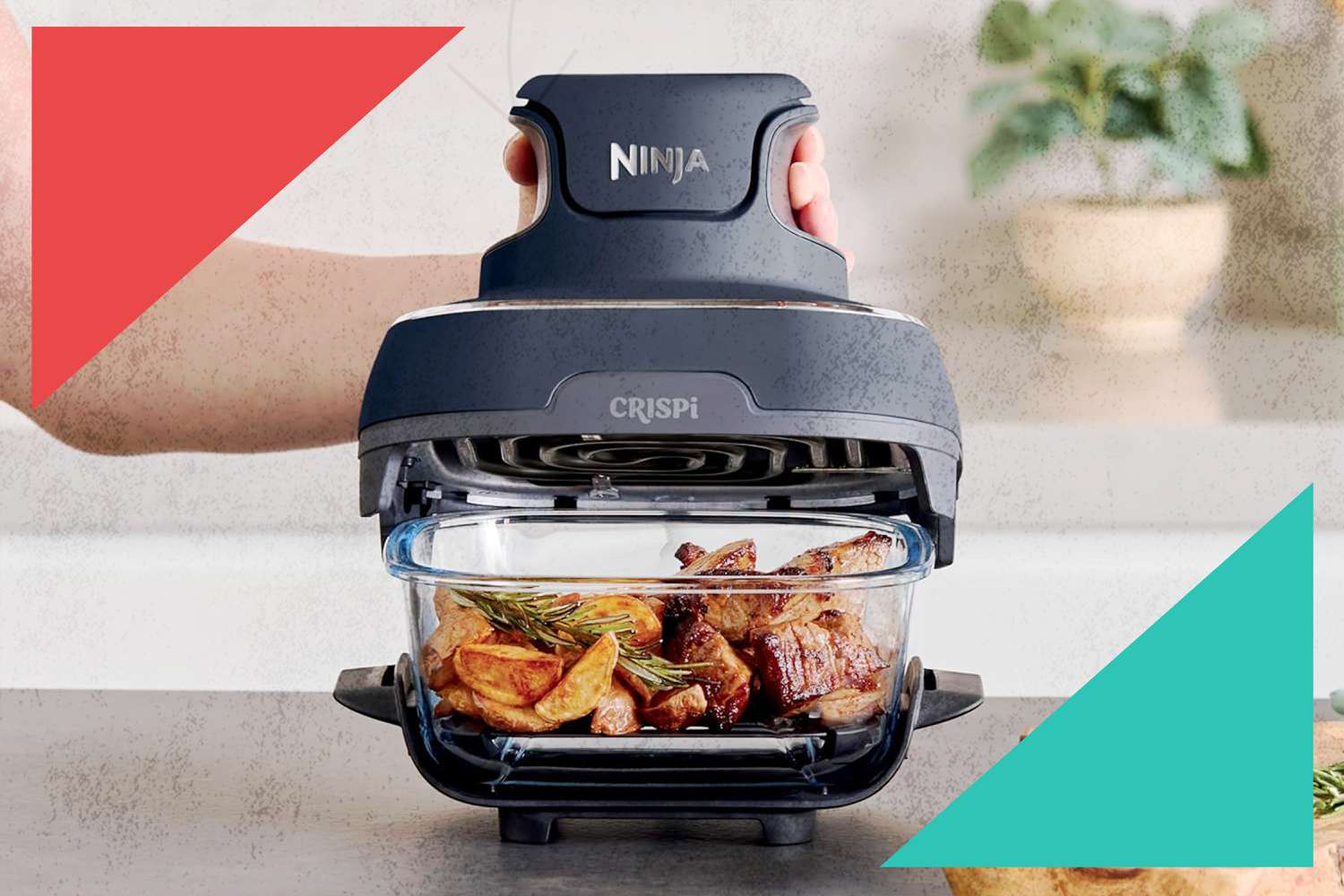 Le Ninja Crispi 4-en-1 est un appareil électroménager portable qui permet de frire sans huile, rôtir, maintenir au chaud et réchauffer les plats tout en leur redonnant un aspect croustillant. Très attendu en France, ce modèle déjà plébiscité au Canada et aux États-Unis séduit par sa technologie performante, son format compact et ses usages multiples. Dans cet article, je vous partage mon avis honnête après l’avoir testé : points forts, limites, conseils pour bien l’acheter depuis la France, et toutes les réponses aux questions fréquentes. Un guide complet à lire avant de craquer pour ce nouvel indispensable culinaire signé Ninja.