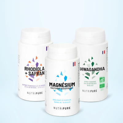 Pots et sachets Nutripure bien rangés dans une cuisine lumineuse, soulignant la philosophie minimaliste de la marque, la pureté des formules et la fabrication française sans additifs.