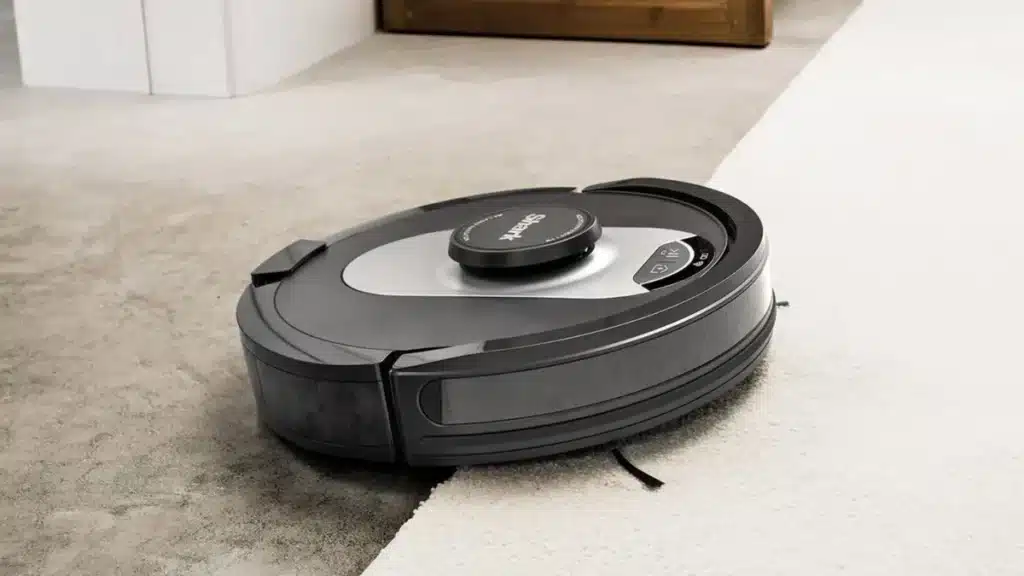 Code promo Shark robot aspirateur CASESN10 permettant d'obtenir -10% de réduction sur toute la gamme de robots aspirateurs Shark disponibles sur sharkninja.fr, dont le PowerDetect NeverTouch Pro RV2800ZEEU autovidant autoremplissant et autolavant à 719,99€, le NeverTouch RV2800YEEU à 629,99€, le Matrix Plus 2-en-1 avec autovidage RV2620WAEU à 449,99€ et le AI ULTRA 2-en-1 avec navigation LiDAR RV2600WDEU à 359,99€, code cumulable avec les promotions en cours