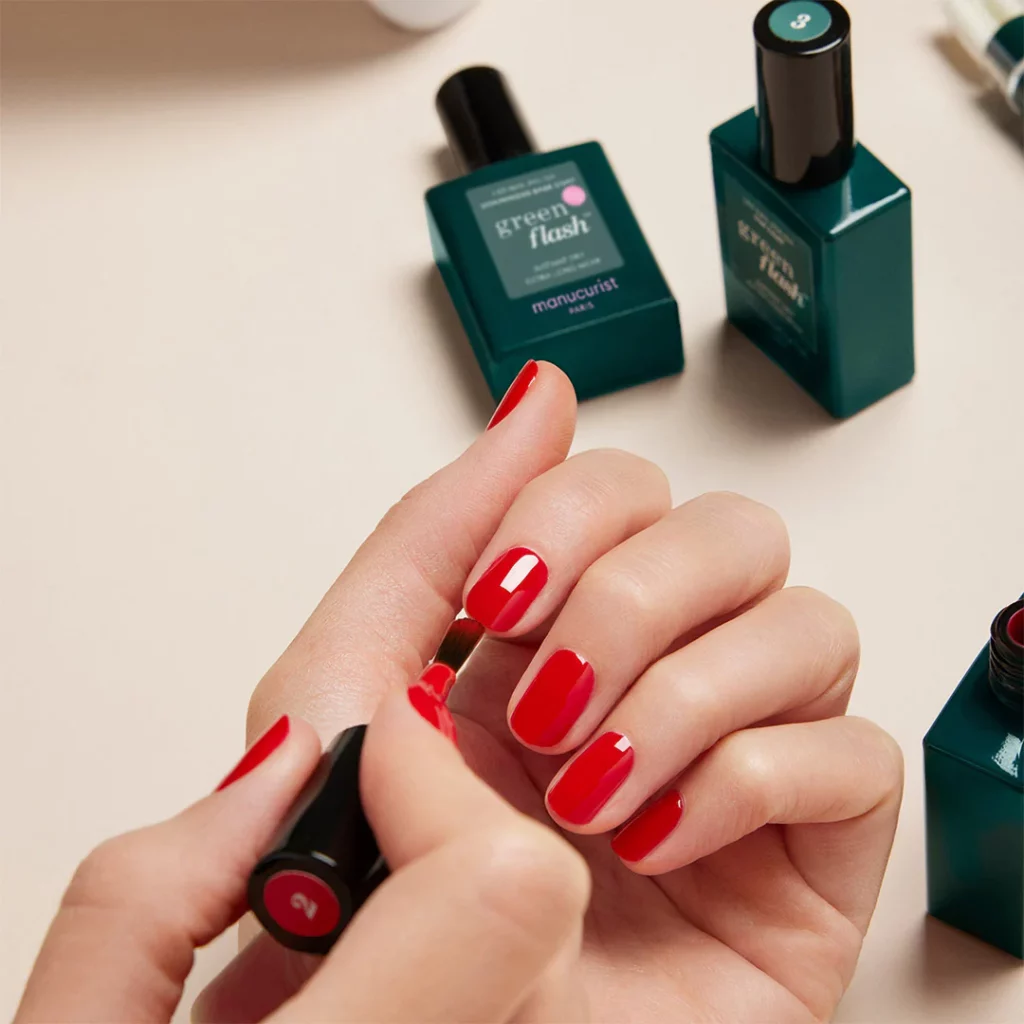 visuel montrant le code promo Manucurist avec 20€ de réduction dès 80€ d’achat, encadré clair sur le site officiel avec bouton d’activation du code directement dans le panier