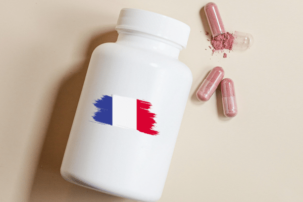 Compléments alimentaires fabriqués en France avec traçabilité rigoureuse respect des normes locales et contrôle qualité dans des laboratoires français