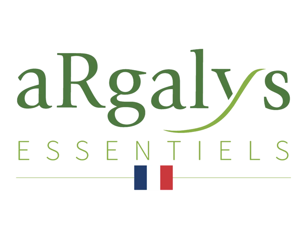 Photo de l’équipe Argalys et de leurs produits, symbolisant une marque française éthique, vegan et engagée dans la fabrication de compléments alimentaires transparents.