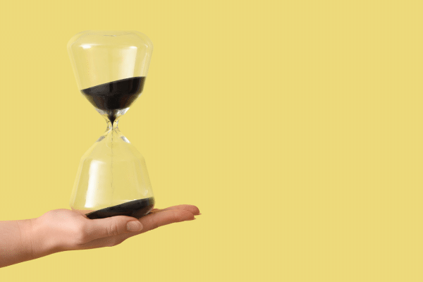 graphique symbolique représentant la diminution naturelle du collagène dans le corps avec l’âge