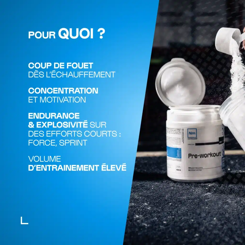 Verre de boisson Pré-Workout Nutrimuscle préparé avant une séance de sport, représentant le mélange de créatine, bêta-alanine et caféine naturelle pour un coup de boost équilibré.