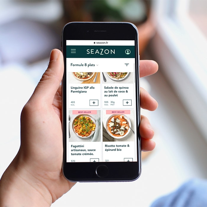 Infographie représentant les formules de Seazon avec leurs prix : 4, 6, 8 ou 10 plats par semaine, de huit à dix euros l’unité, livraison gratuite incluse. L’image illustre le coût hebdomadaire moyen et la flexibilité de l’abonnement Seazon France.