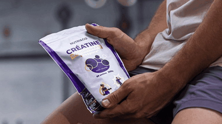 Pot de créatine Nutri and Co Creapure® photographié sur fond neutre, complément sportif 100 % créatine monohydrate testé plusieurs semaines pour améliorer la force et la performance musculaire