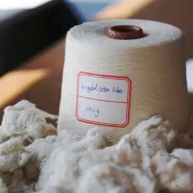 Matières vêtements Faguo recyclées avis test — coton recyclé dense doux polyester recyclé bouteilles plastiques parka déperlante sherpa polaire légère respirante