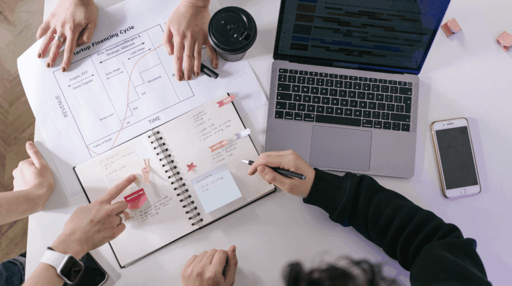 Codes promo entrepreneuriat et bons plans freelance : réductions Legalstart et Indy, codes affiliés vérifiés pour indépendants et auto-entrepreneurs