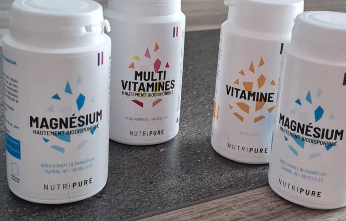 Boîte de magnésium bisglycinate Taurine B6 Nutripure, complément alimentaire français sans additif ni stéarate de magnésium, testé pendant 6 semaines pour réduire les crampes nocturnes et améliorer le sommeil