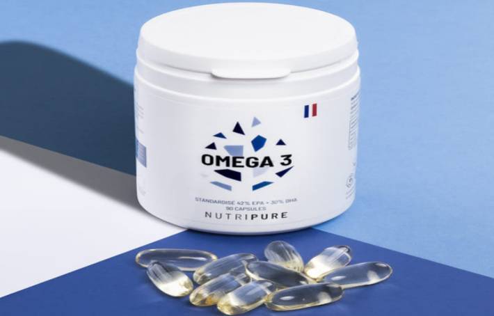 Flacon de 90 gélules d'oméga 3 EPAX Nutripure, huile de poisson sauvage certifiée sous forme triglycérides naturels, avec indice TotOx affiché par lot, testé pendant trois mois pour ses effets anti-inflammatoires et sa tolérance digestive