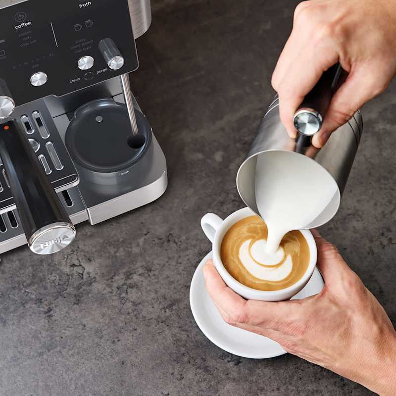 Test de la Ninja Luxe Café Essential ES501EU après un an d'utilisation quotidienne : résultats et retour d'expérience