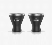 Le bubble cup offert avec le modèle violet du Slushi Twist, l'accessoire pensé pour les perles de tapioca et les billes de fruits dans les granités. Facturé habituellement entre 15 et 20 € à l'unité, il s'ajoute seul à la commande une fois le code saisi. C'est ce visuel qui accompagne la section sur l'offre réservée à sharkninja.fr.