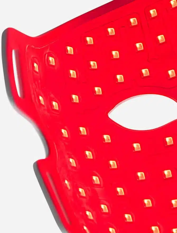 le manuel d’utilisation du masque ouvert sur la page listant les contre-indications, photographié sur ma table basse le jour où j’ai passé une demi-heure à tout vérifier avant de finaliser ma commande.