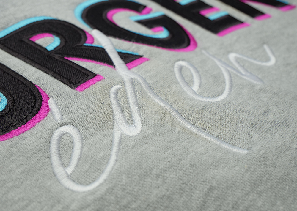 un sweat brodé personnalisation possible